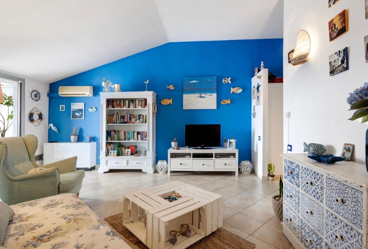 Apartamento Attico Con Terrazza A Viareggio Exterior foto